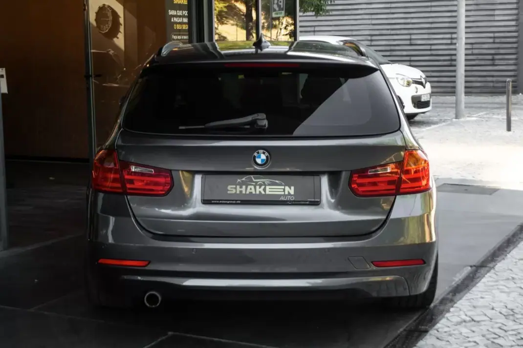 BMW 320 2014 - 11890 EUR, 285600 km - 285600km - foto 8 de 38