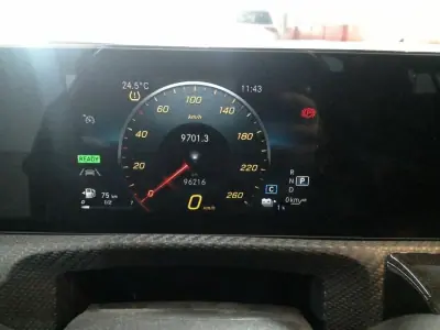 Mercedes-Benz A 250 2021 - 23700 EUR, 96021 km - AUTO.MOTO.pt - 96021km - foto 7 de 9