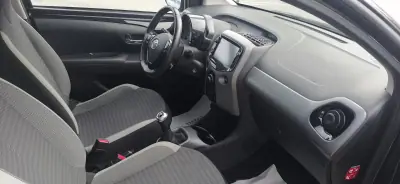 Toyota Aygo 2019 - 12000 EUR, 164890 km - AUTO.MOTO.pt - 164890km - foto 3 de 12