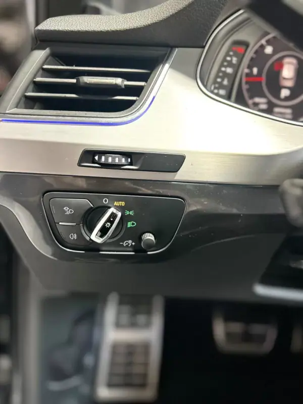 Audi Q7 2016 - 41000 EUR, 139000 km - AUTO.MOTO.pt - 139000km - foto 17 de 44