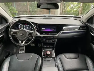 Kia e-Niro 2021 - 33500 EUR, 69000 km - AUTO.MOTO.pt - 69000km - foto 15 de 51
