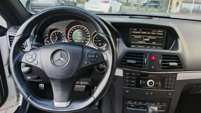 Mercedes-Benz E 250 2010 - 18850 EUR, 170781 km - AUTO.MOTO.pt - 170781km - foto 12 de 17