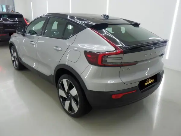 Volvo C40 2021 - 33900 EUR, 84821 km - AUTO.MOTO.pt - 84821km - foto 4 de 11