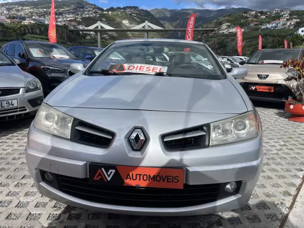 Renault Mégane Cabrio 2008 - 6950 EUR, 255883 km - AUTO.MOTO.pt - 255883km - foto 2 de 12