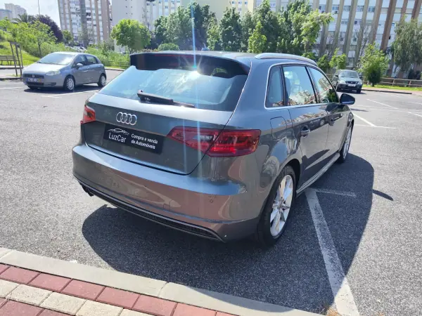 Audi A3 Sportback 2016 - 16980 EUR, 199550 km - AUTO.MOTO.pt - 199550km - foto 8 de 39