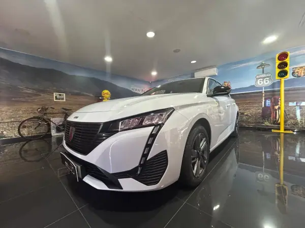Peugeot 308 2024 - 21950 EUR, 60834 km - AUTO.MOTO.pt - 60834km - foto 3 de 19