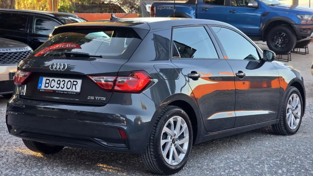 Audi A1 Sportback 2023 - 17750 EUR, 74700 km - 74700km - foto 5 de 22