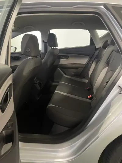 SEAT Leon 2013 - 8500 EUR, 258000 km - AUTO.MOTO.pt - 258000km - foto 20 de 27