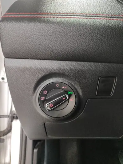 SEAT Ibiza 2020 - 15350 EUR, 34000 km - AUTO.MOTO.pt - 34000km - foto 24 de 38