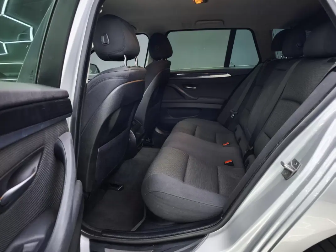 BMW 520 2015 - 19950 EUR, 244033 km - AUTO.MOTO.pt - 244033km - foto 41 de 46