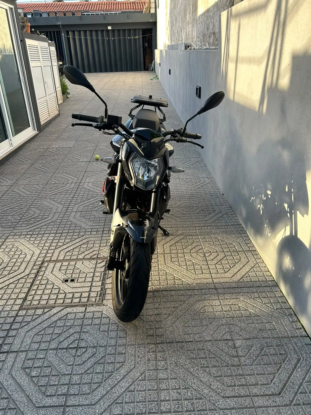 Benelli BN 2025 - 2400 EUR, 9625 km - 9625km - foto 9 de 14