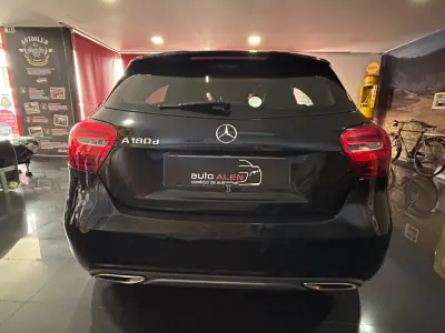 Mercedes-Benz A 180 2016 - 16750 EUR, 201775 km - AUTO.MOTO.pt - 201775km - foto 5 de 23