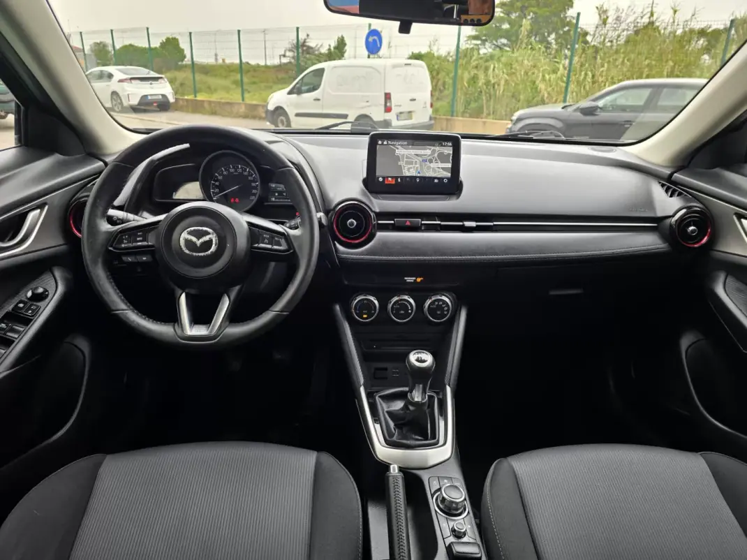 Mazda CX-3 2018 - 13450 EUR, 103000 km - AUTO.MOTO.pt - 103000km - foto 11 de 14