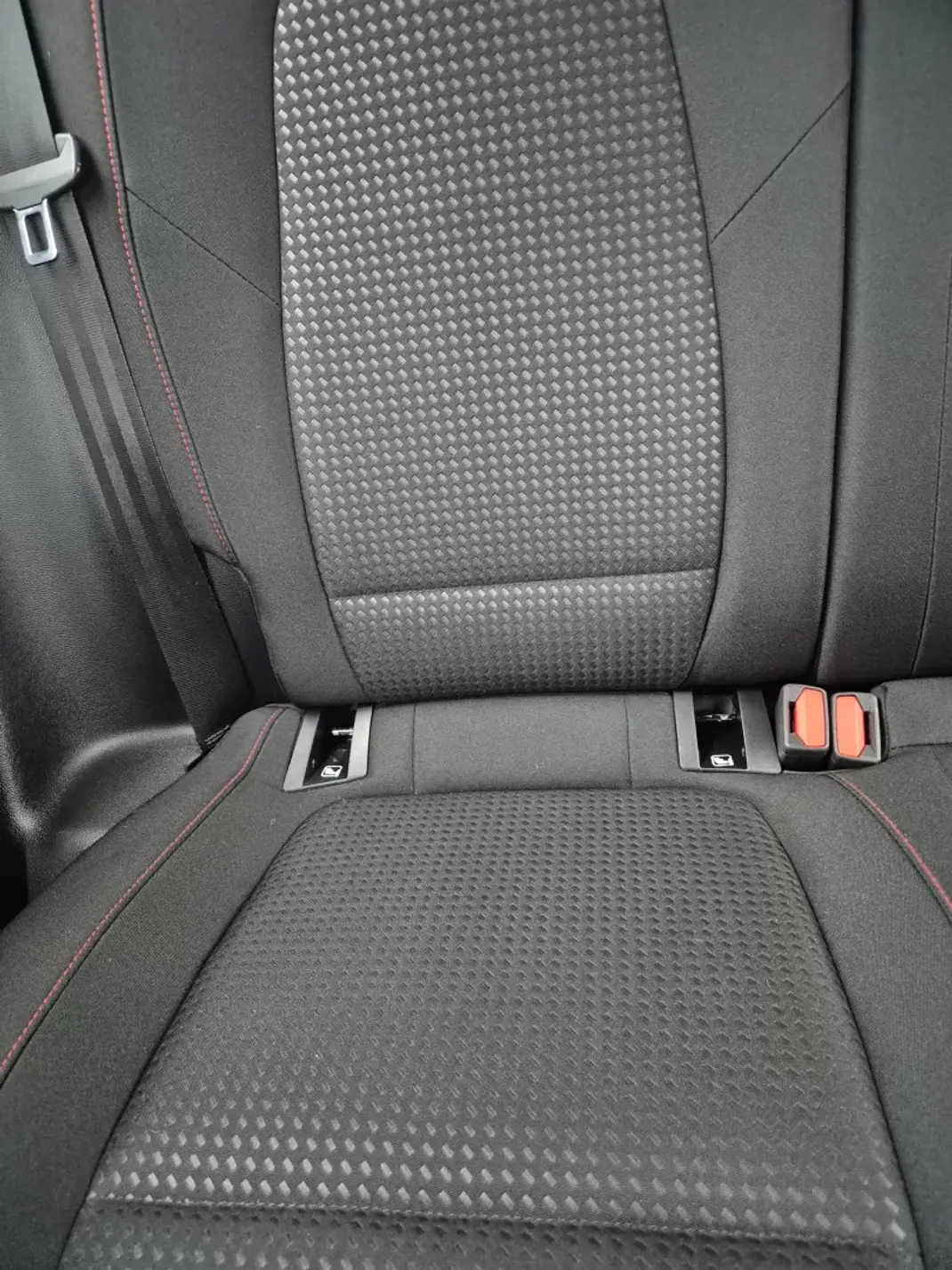 Ford Focus SW 2022 - 17450 EUR, 57000 km - AUTO.MOTO.pt - 57000km - foto 8 de 28