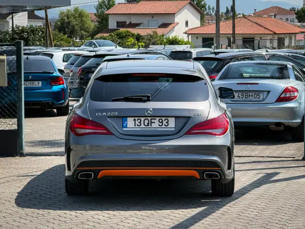 Mercedes-Benz CLA 220 2015 - 20990 EUR, 160000 km - AUTO.MOTO.pt - 160000km - foto 4 de 12