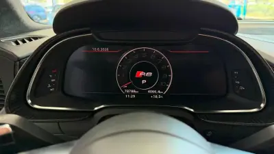 Audi R8 Coupé 2015 - 129990 EUR, 78788 km - 78788km - foto 18 de 34