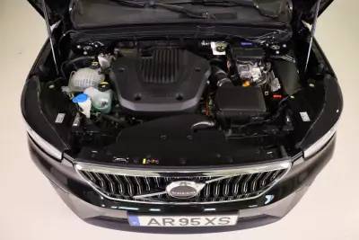 Volvo XC 40 2022 - 28990 EUR, 98750 km - AUTO.MOTO.pt - 98750km - foto 9 de 51