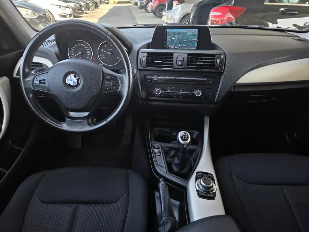 BMW 116 2014 - 10990 EUR, 204000 km - AUTO.MOTO.pt - 204000km - foto 16 de 29