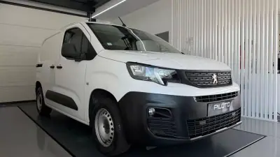 Peugeot PARTNER GIRAFON 2019 - 12990 EUR, 173169 km - AUTO.MOTO.pt - 173169km - foto 5 de 23