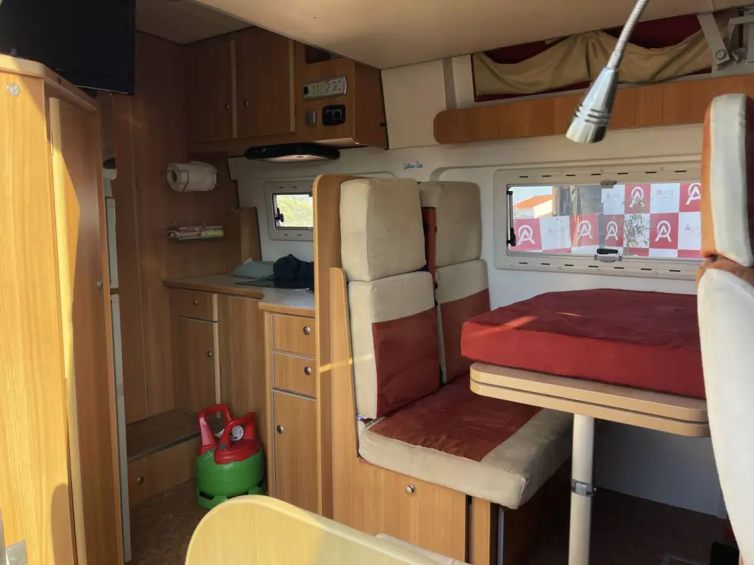Fiat Ducato 2010 - 29990 EUR, 133900 km - 133900km - foto 17 de 29