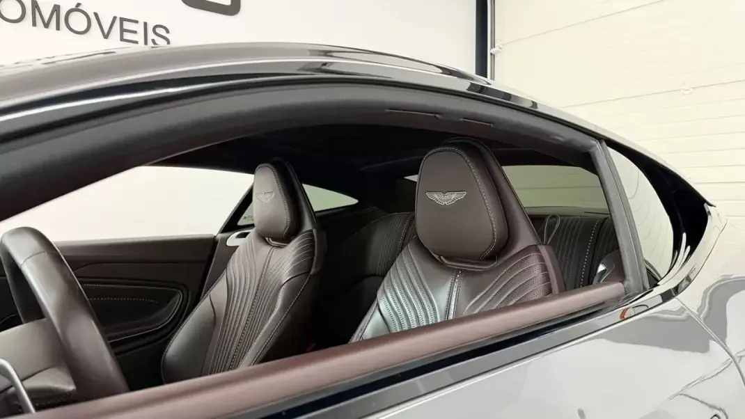 Aston Martin DB11 Coupé 2020 - 149990 EUR, 48409 km - 48409km - foto 18 de 38