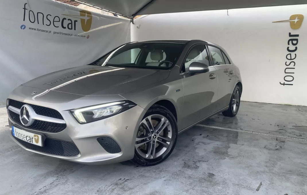 Mercedes-Benz A 250e 2020 - 24990 EUR, 138210 km - AUTO.MOTO.pt - 138210km - foto 1 de 15