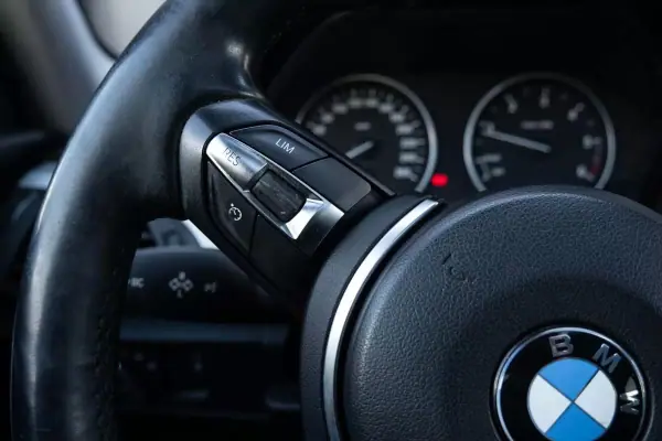 BMW 118 2012 - 15999 EUR, 190404 km - AUTO.MOTO.pt - 190404km - foto 20 de 21