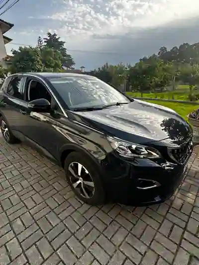Peugeot 3008 2017 - 15000 EUR, 130000 km - AUTO.MOTO.pt - 130000km - foto 4 de 10