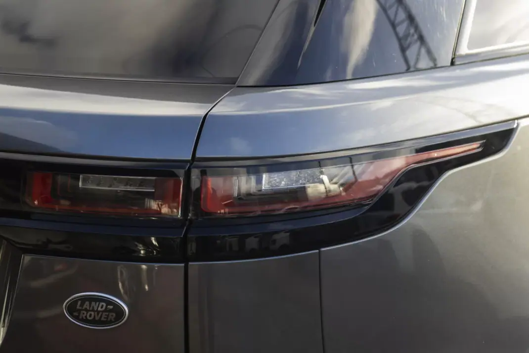 Land Rover Range Rover Velar 2017 - 39900 EUR, 175180 km - AUTO.MOTO.pt - 175180km - foto 33 de 36