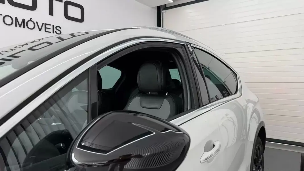 DS DS4 Crossback 2017 - 12990 EUR, 75491 km - 75491km - foto 4 de 29