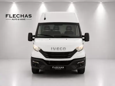 Iveco Daily 2024 - 36000 EUR, 55000 km - AUTO.MOTO.pt - 55000km - foto 4 de 11