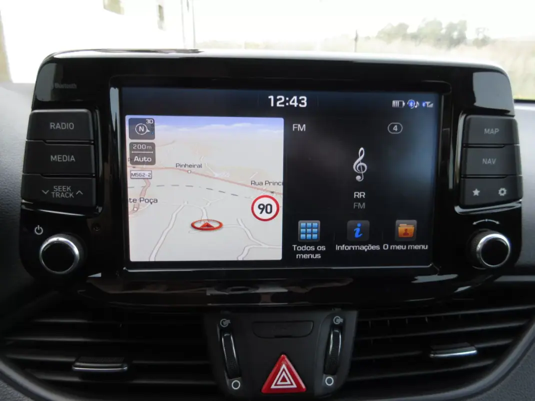 Hyundai i30 2019 - 14990 EUR, 108000 km - 108000km - foto 41 de 42