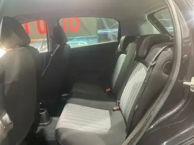Fiat Punto 2018 - 8500 EUR, 105000 km - AUTO.MOTO.pt - 105000km - foto 27 de 41