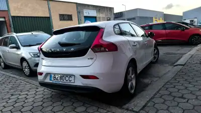 Volvo V40 2013 - 10900 EUR, 190000 km - AUTO.MOTO.pt - 190000km - foto 21 de 22