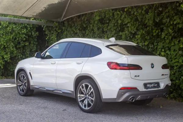 BMW X4 2018 - 39900 EUR, 114000 km - AUTO.MOTO.pt - 114000km - foto 10 de 18