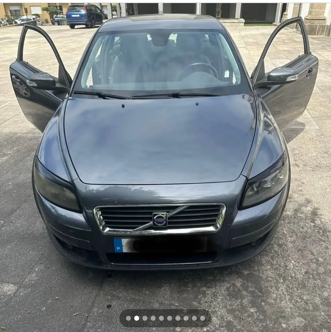 Volvo C30 2009 - 4765 EUR, 241000 km - 241000km - foto 3 de 11