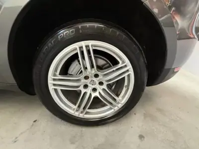 Porsche Macan 2015 - 34750 EUR, 195000 km - AUTO.MOTO.pt - 195000km - foto 9 de 9