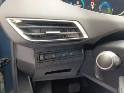 Peugeot 3008 2021 — foto 5 de 20