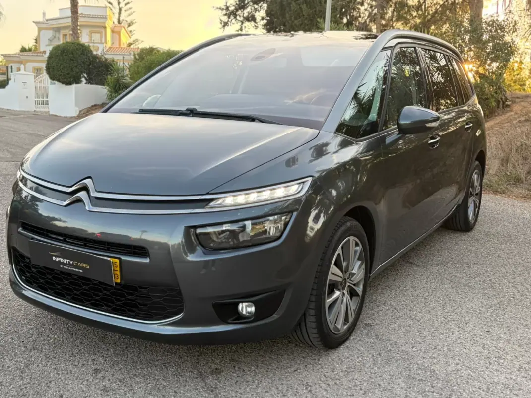 Citroën C4 Grand Picasso 2015 - 11999 EUR, 140000 km - 140000km - foto 11 de 19