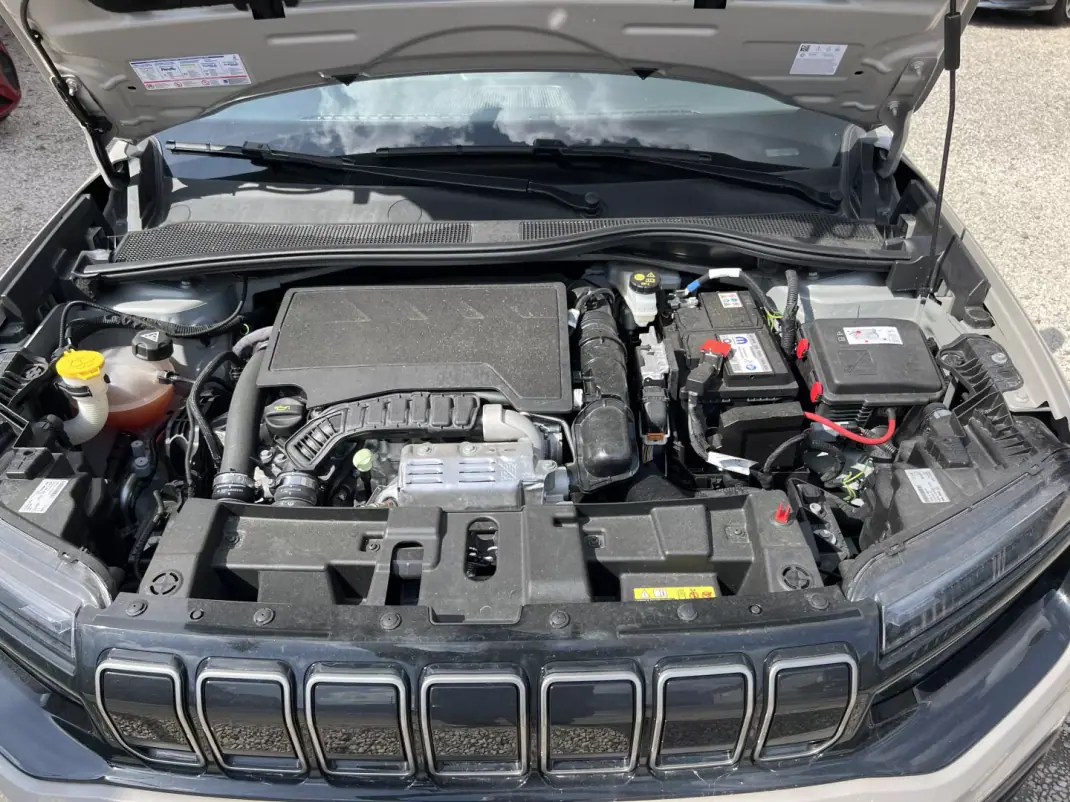 Jeep Avenger 2025 - 24990 EUR, 7270 km - AUTO.MOTO.pt - 7270km - foto 17 de 17