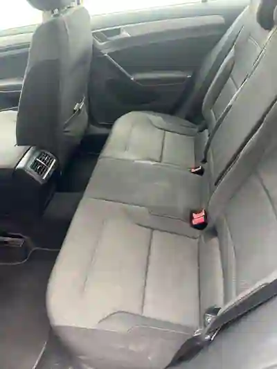Volkswagen Golf 2016 - 9900 EUR, 265000 km - 265000km - foto 6 de 9