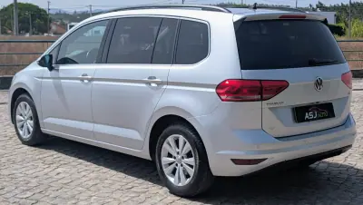 Volkswagen Touran 2016 - 13500 EUR, 211883 km - AUTO.MOTO.pt - 211883km - foto 6 de 24