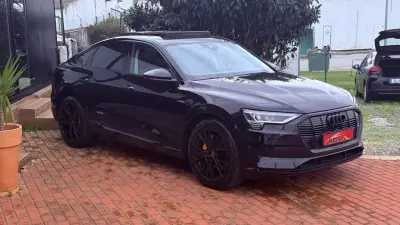 Audi e-tron Sportback 2020 - 31990 EUR, 80000 km - AUTO.MOTO.pt - 80000km - foto 3 de 43