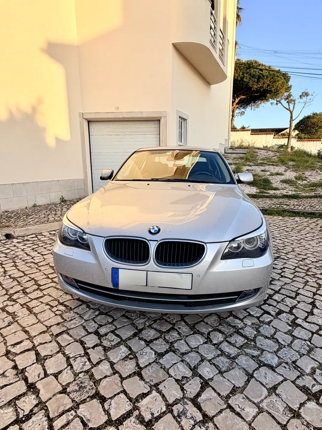 BMW 520 2007 - 6990 EUR, 384379 km - AUTO.MOTO.pt - 384379km - foto 1 de 14