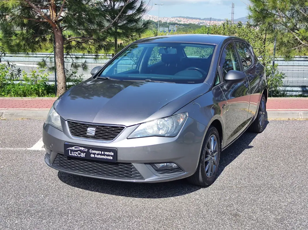 SEAT Ibiza 2015 - 8480 EUR, 179000 km - AUTO.MOTO.pt - 179000km - foto 2 de 36