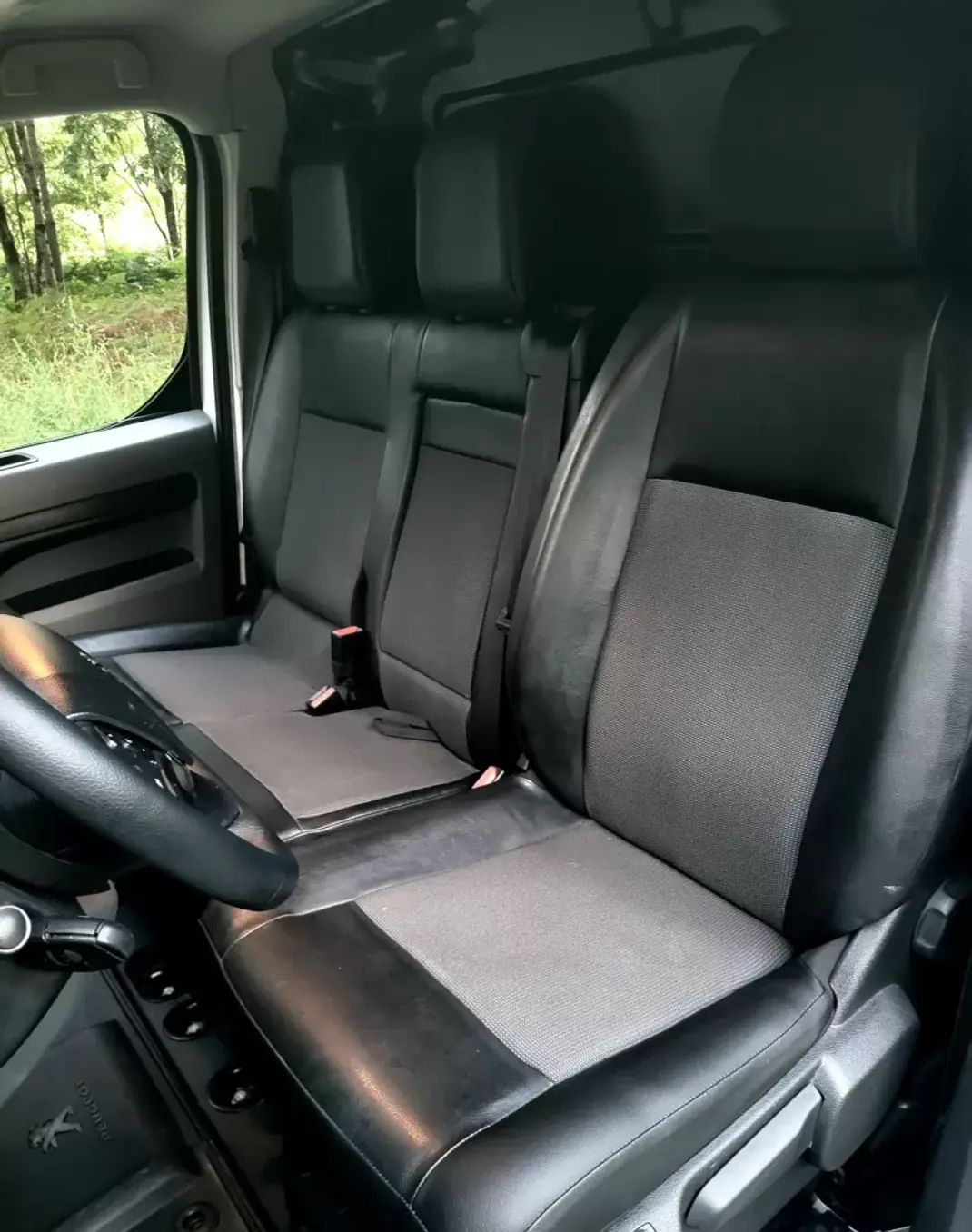 Peugeot Expert 2019 - 14990 EUR, 158000 km - AUTO.MOTO.pt - 158000km - foto 10 de 10