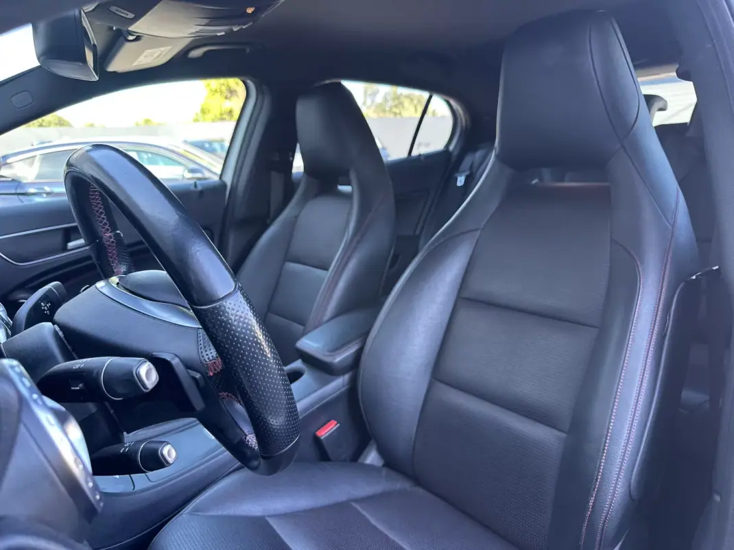 Mercedes-Benz GLA 220 2014 - 17900 EUR, 160000 km - 160000km - foto 29 de 64