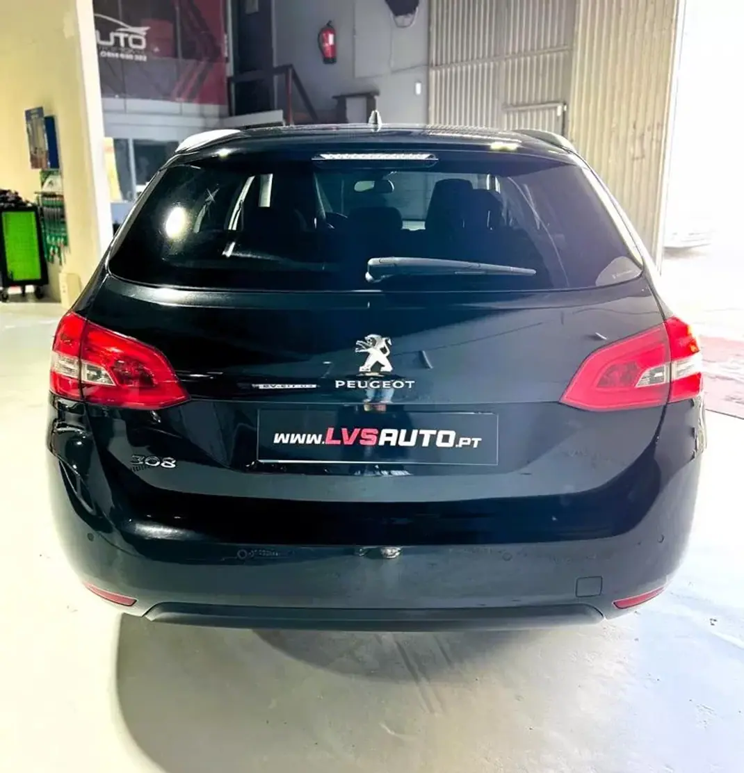 Peugeot 308 SW 2018 - 11500 EUR, 155853 km - AUTO.MOTO.pt - 155853km - foto 5 de 38