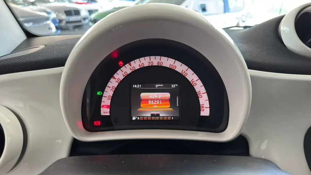 Smart ForTwo 2016 - 9990 EUR, 86291 km - 86291km - foto 21 de 23