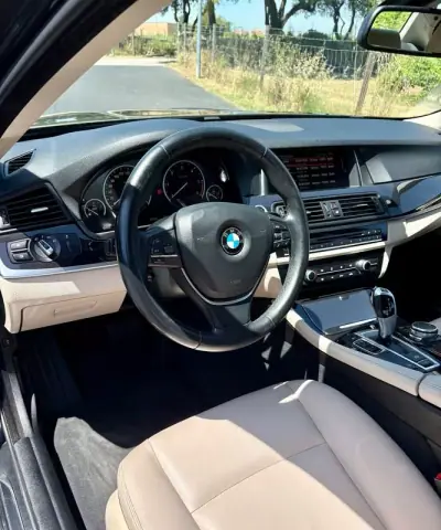 BMW 520 2015 - 21900 EUR, 56196 km - AUTO.MOTO.pt - 56196km - foto 6 de 24